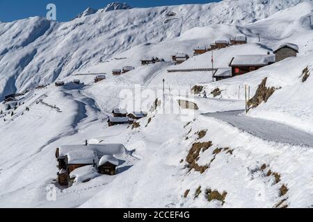 Europa, Suiza, Valais, Belalp, vista sobre las laderas nevadas de Belalp Foto de stock