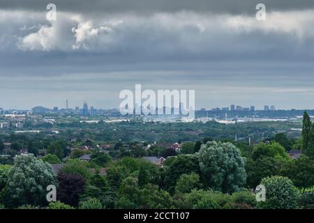 Vistas a Birmingham desde Sedgley Beacon, Sedgely, Black Country, West Midlands Foto de stock