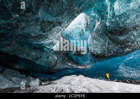 Eishöhle im Skaftafell Nationalpark auf Island