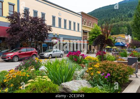 Calle del centro en Revelstoke, British Columbia, Canadá. Foto de stock