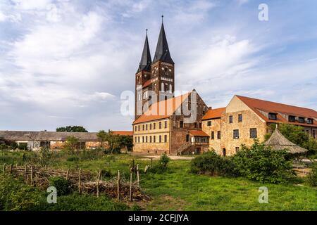 Das Kloster Jerichow mit Stiftskirche in Jerichow, Jerichower Land, Sachsen-Anhalt, Deutschland | Monasterio de Jerichow con Colegiata, Jericó