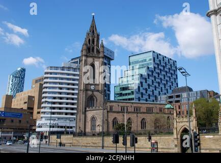 Iglesia Parroquial de nuestra Señora y San Nicolás cerca de la costa en Liverpool, Reino Unido Foto de stock