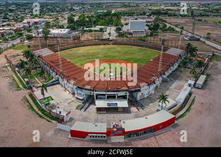Estadio de béisbol Navojoa Mayas. Vista aérea, fotografía aérea del estadio de béisbol de los Mayas de la Liga Mexicana del Pacífico. LMP. Panorámica del estadio de béisbol. Valle de Mayo. © (Foto de Luis Gutiérrez / NortePhoto.com). Estadio de béisbol de los Mayas de Navojoa. Vista aérea, fotografía aérea del estadio de los mayas de la Liga Mexicana del Pacífico. LMP . Panorámico de estadio de Beisbol. valle del Mayo. © ( Foto de Luis Gutiérrez/NortePhoto.com).