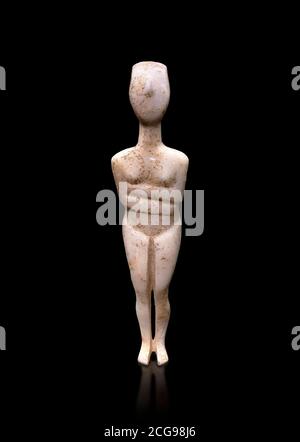 Estatuilla femenina : Cícladas tipo canónico, variedad Kapsala. Período Cícladas temprano II, (2800-2300 AC), ' Museo de Arte Cícladas Atenas. Foto de stock