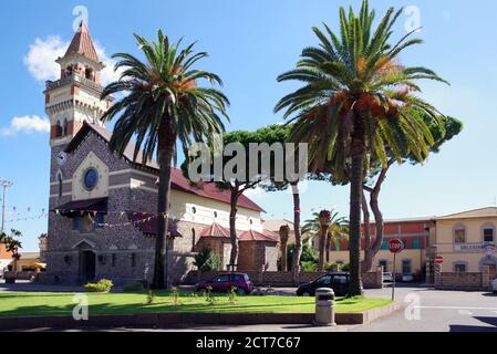 Arborea, Cerdeña, Italia. La iglesia Santa Redeemerr