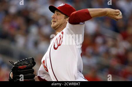 Washington Nationals pitcher Ross Detwiler throws in the first inning against the New York Mets during a National League MLB game in Washington, August 17, 2012.    REUTERS/Larry Downing  (UNITED STATES - Tags: SPORT BASEBALL)