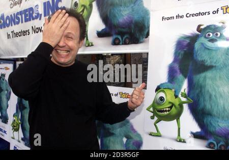 Mike De Monstruos Inc Disney Estatua Fue Utilizada Para El Lanzamiento De La Pelicula Monsters Inc 2001 Fue Colocado En Los Cines De Todo El Mundo Como Una Helice Fotografia De Stock