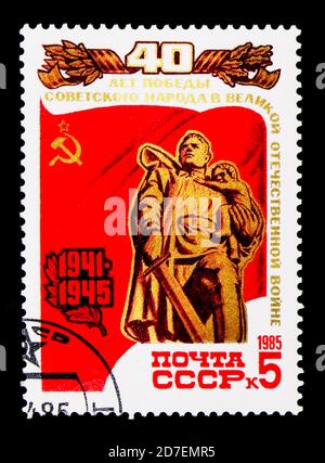 MOSCÚ, RUSIA - 29 DE MARZO de 2018: Un sello impreso en la URSS (Rusia) muestra Memorial a los soldados soviéticos caídos, 40 aniversario de la victoria en segundo lugar Foto de stock