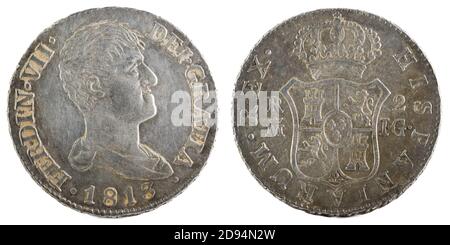 Primer plano de una antigua moneda española de plata del Rey Fernando VII Foto de stock