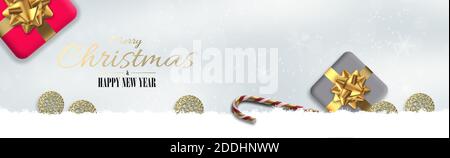 Elegante diseño navideño con copos de nieve, nieve, rojo rosa gris cajas de regalo 3D sobre fondo blanco gris pastel. Renderizar en 3D. Texto Feliz Navidad ha Foto de stock