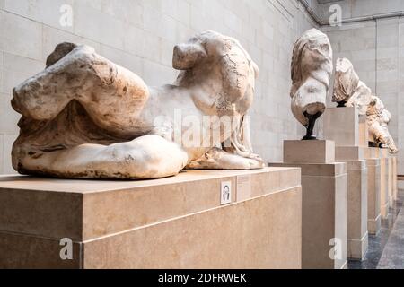 Mármoles de Elgin Museo Británico de Londres La escultura de mármol de figuras medio frontón