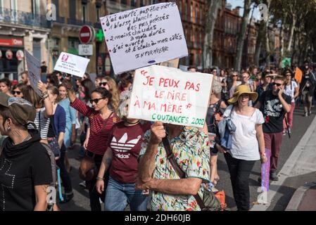 Manifestation Pour Le Droit A L Ivg Interrupcion Volontaire De Grossesse Le 23 Septembre A Toulouse