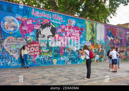 Praha, pared de John Lennon en mala Strana, Ciudad menor, Praha, Prag, Praga, checo