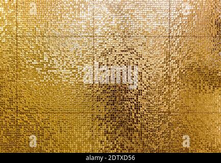 Mosaicos de fondo de oro de lujo para el baño o toilette textura