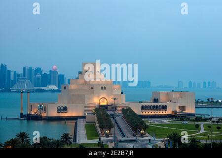 Qatar, Doha, Museo de Arte Islámico al amanecer