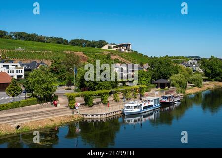 Muelle de embarque en Schengen, Moselle, Cantón Remich, Gran Ducado de Luxemburgo Foto de stock