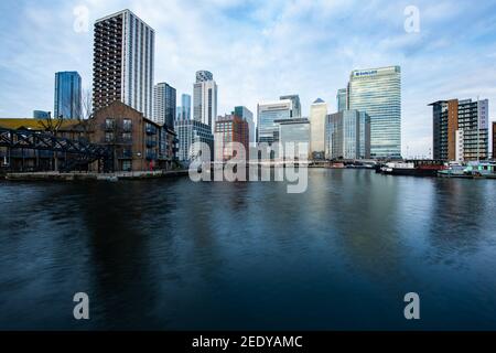 Los rascacielos de Canary Wharf, la capital financiera de Londres Foto de stock