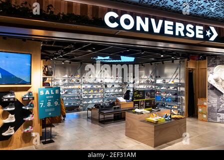 locales converse centro