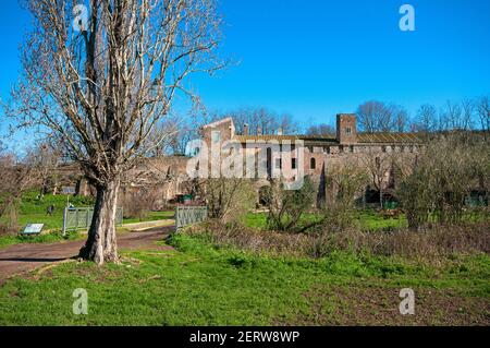 Casale della Vaccareccia, Caffarella Valley, el Parque Regional de la Appia Antica, Roma, Lazio, Italia Foto de stock