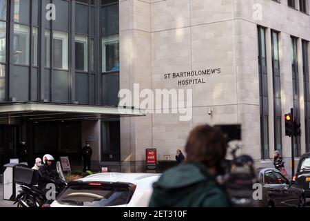 Londres, Inglaterra, Reino Unido. 1 de marzo de 2021. El Hospital St Bartholomew es visto donde el duque de Edimburgo Príncipe Felipe (99) fue transferido hoy. Crédito: Tayfun Salci/ZUMA Wire/Alamy Live News
