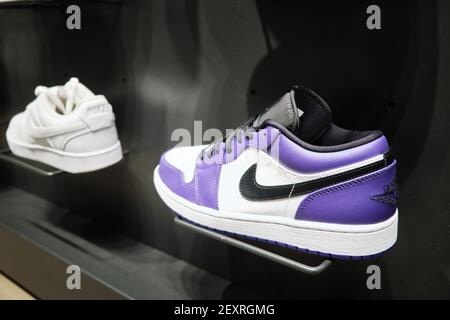 Air Jordan 1 Low Se Elephant Print \