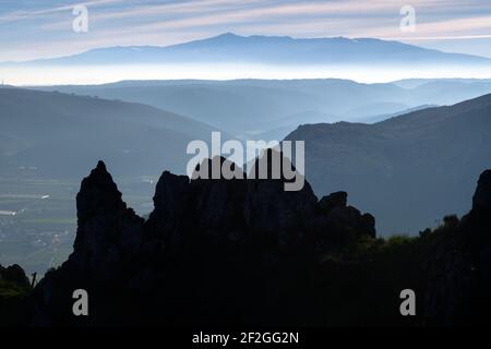 Sierra Nevada vista desde Tajo de la U, paso Zaffaraya, Andalucía, España, Europa