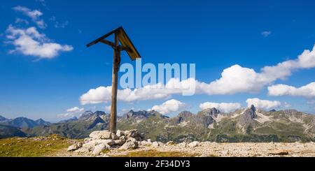 Geografía / viajes, Alemania, Baviera, cruce de caminos en Rappensee (Lago Rappen), Alpes de Allgaeu, Allgaeu, Libertad de Panorama Foto de stock