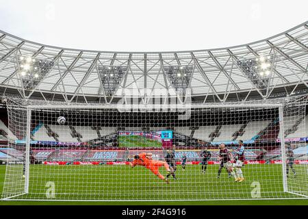 Estadio de Londres, Londres, Reino Unido. 21st de marzo de 2021. Liga Premier inglesa de fútbol, West Ham United contra Arsenal; Jesse Lingard de West Ham United puntúa para 1-0 en el minuto 15th crédito: Action Plus Sports/Alamy Live News