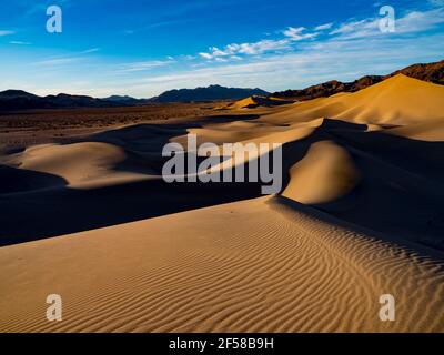 Las dunas Ibex en el Parque Nacional del Valle de la muerte, California, EE.UU Foto de stock