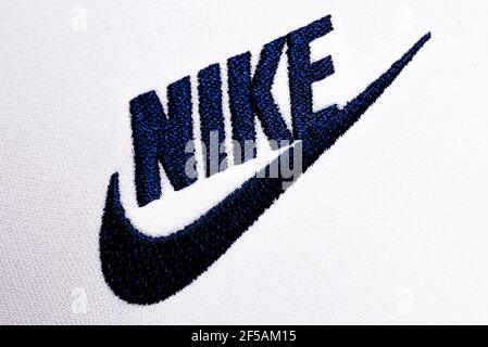 grado Refrigerar recuperación Primer plano de Nike Swoosh Fotografía de stock - Alamy