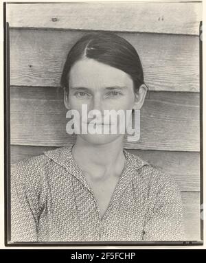 Allie Mae Burroughs, esposa de un aparctero de algodón, Hale County, Alabama. Walker Evans (Americano, 1903 - 1975) Foto de stock