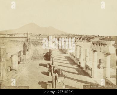 Pompeya, Foro. Achille Mauri (italiano, 1806 - 1883) Foto de stock