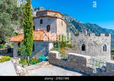 Dollma Bektashi Teqe en el Castillo de Kruja en Albania Foto de stock
