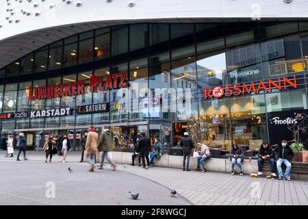 Centro comercial Limbecker Platz, Essen, zona de Ruhr, Renania del Norte-Westfalia, Alemania, Europa Foto de stock