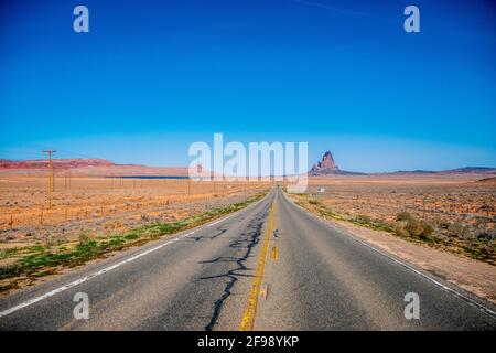 Camino a Monument Valley en Utah - fotografía de viaje Foto de stock