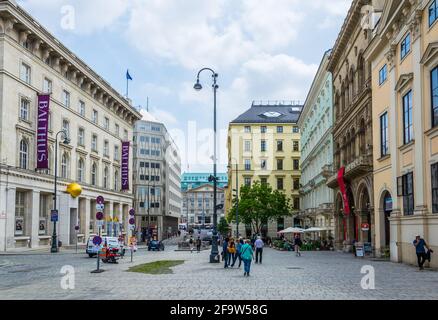 VIENA, AUSTRIA, JUNIO de 2016: Vista de la plaza Freyung en Viena, Austria. Foto de stock
