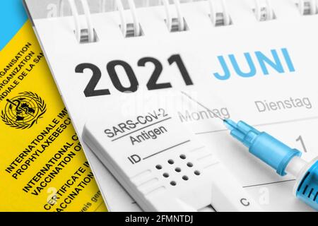 Corona Test und Impfung mit Kalender Juni 2021