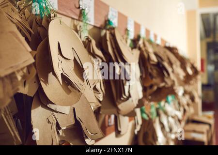 Patrones de costura para colgar en la pared. Muchos bordados