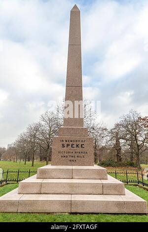 Monumento a John Hanning Speke, explorador, Kensington Gardens, Londres, Inglaterra, REINO UNIDO Foto de stock
