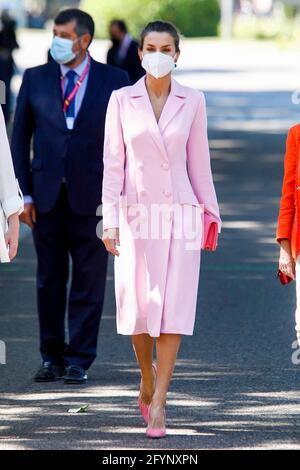 El rey Felipe VI de España, la reina Letizia de España, asiste al Día de las Fuerzas Armadas en la Plaza de la Lealtad el 29 de mayo de 2021 en Madrid, España. Foto por Archie Andrews/ABACAPRESS.COM Foto de stock