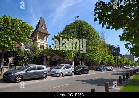Francia, Val de Marne, Champigny sur Marne, zona residencial al borde del parque Tremblay (parc du Tremblay) Foto de stock