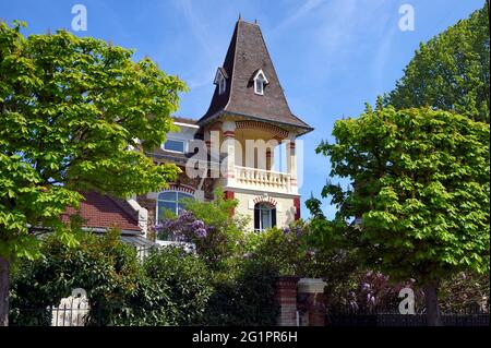 Francia, Val de Marne, Champigny sur Marne, zona residencial al borde del parque Tremblay (parc du Tremblay) Foto de stock