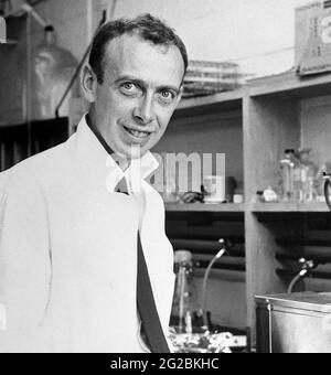 El Biólogo Molecular Estadounidense James Watson, Uno De Los Co ...