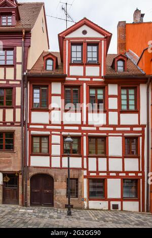 Casa típica alemana en Nuremberg, Alemania Foto de stock