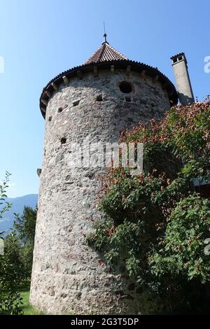 Castillo de Planta, Merano, Tirol del Sur, Italia Foto de stock