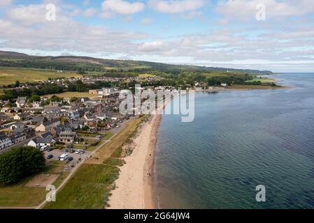 Vista aérea de la ciudad de Golspie y North Beach, Sutherland, Escocia. Foto de stock