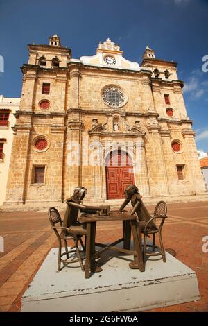Vista a la Iglesia y Santuario de San Pedro Claver en el centro histórico, Cartagena de Indias, Bolívar, Colombia, Sudamérica.