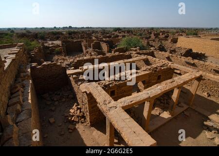 Ruinas de Kuldhara alberga un pueblo abandonado, Jaisalmer, Rajasthan, India. Establecido en el siglo 13th habitado por los Brahmins de Paliwal. Foto de stock