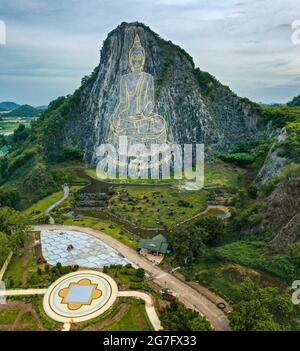 Buda Montaña en Pattaya, Chonburi, Tailandia
