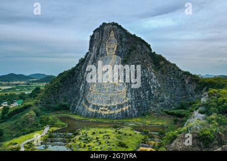 Buda Montaña en Pattaya, Chonburi, Tailandia